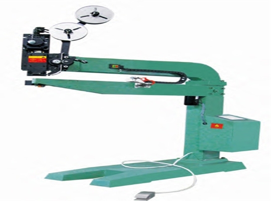 Paslanmaz Çelik Karton Kutusu Dikiş Makinesi İki Servo 150mm Dikiş Yüksekliği
